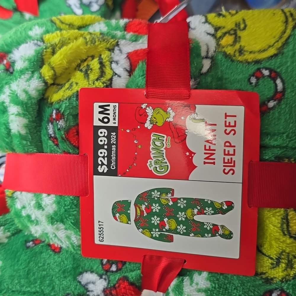 The Grinch Green Holiday Infant Sleep Set 6m Nwt - Picture 2 of 3